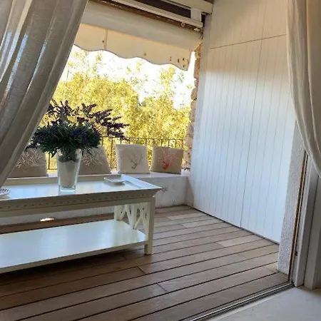 Maison Dudo *